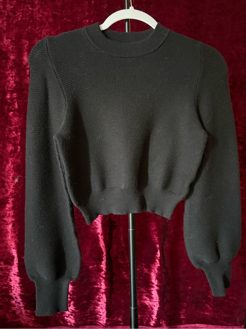 Cropped Black Crewneck Sweater with Balloon Sleeves - Women
